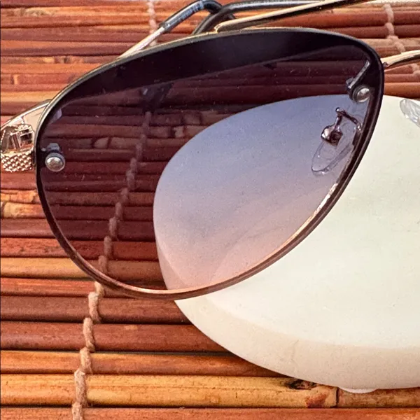Guess Unisex Black and Gold Aviator Sunglasses - Image 2