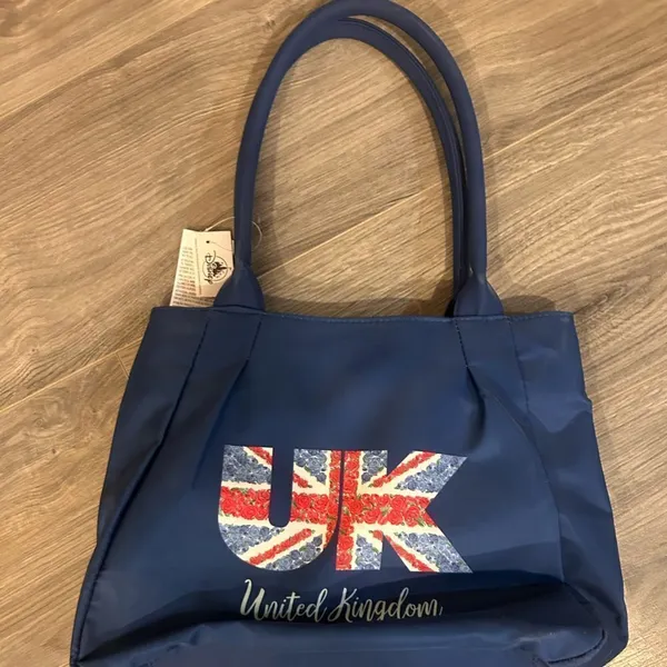 Disney EPCOT United Kingdom (UK) Queen of the Kingdom Bag - Image 4