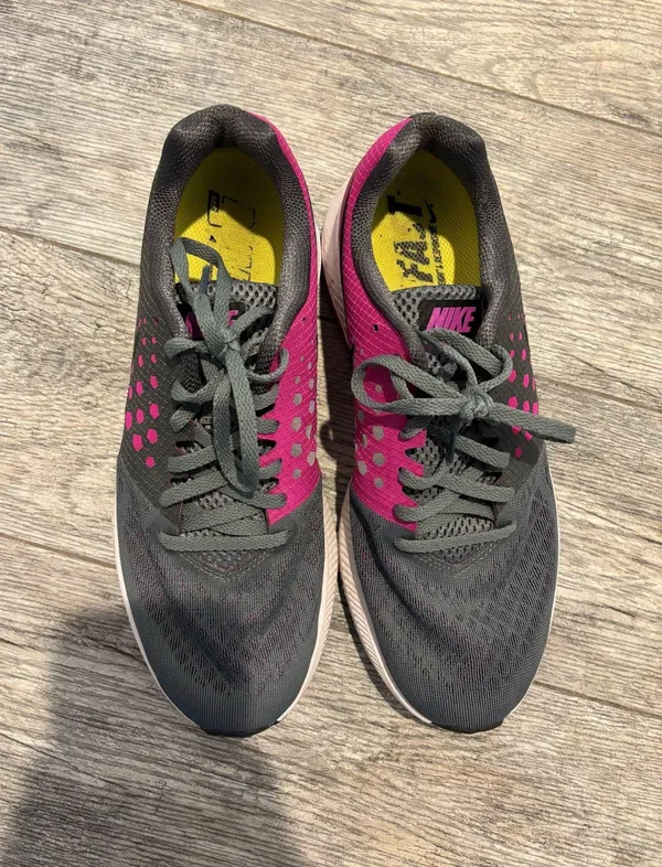 Nike Zoom Running Shoes - Image 2