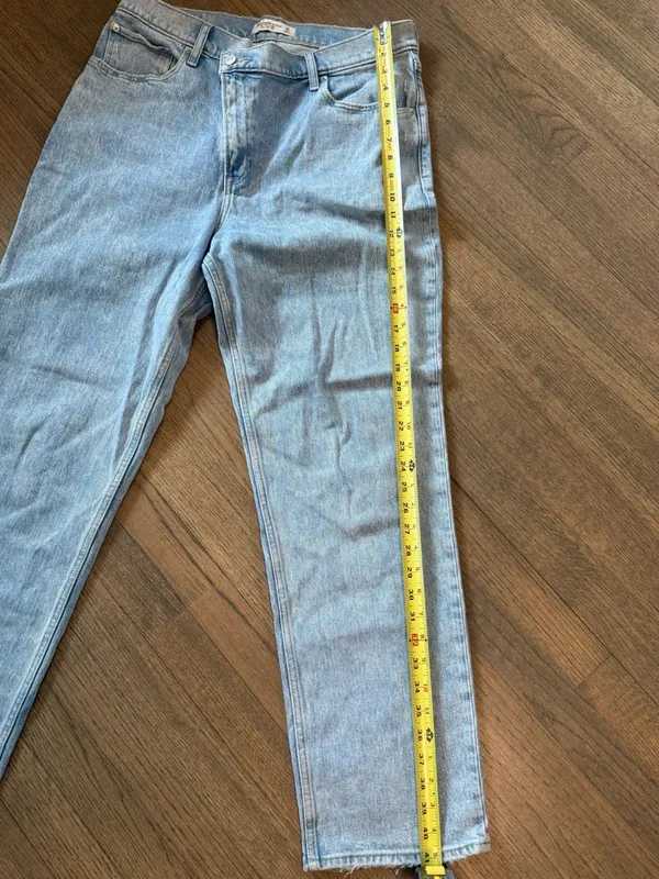 Abercrombie and Fitch Asymmetrical Button Light Wash Denim Jeans: Size 14 - Image 3
