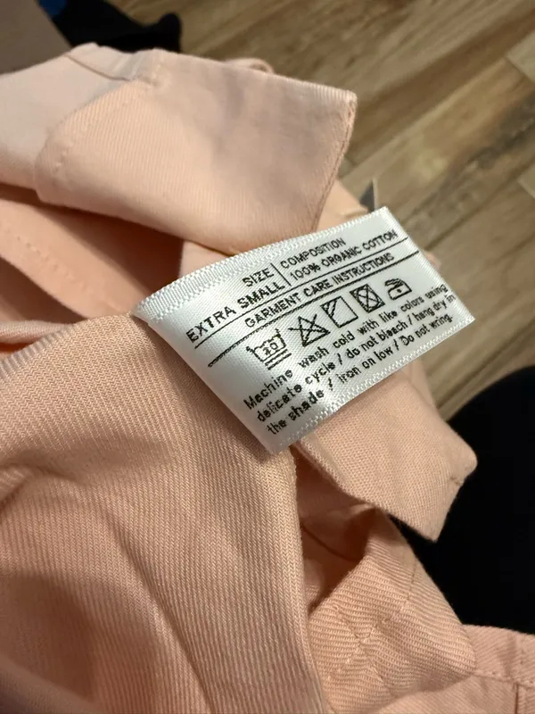 Katch Luxury Organic Cotton Scalloped V Neck Button Down Top Pink Size XS - Image 4