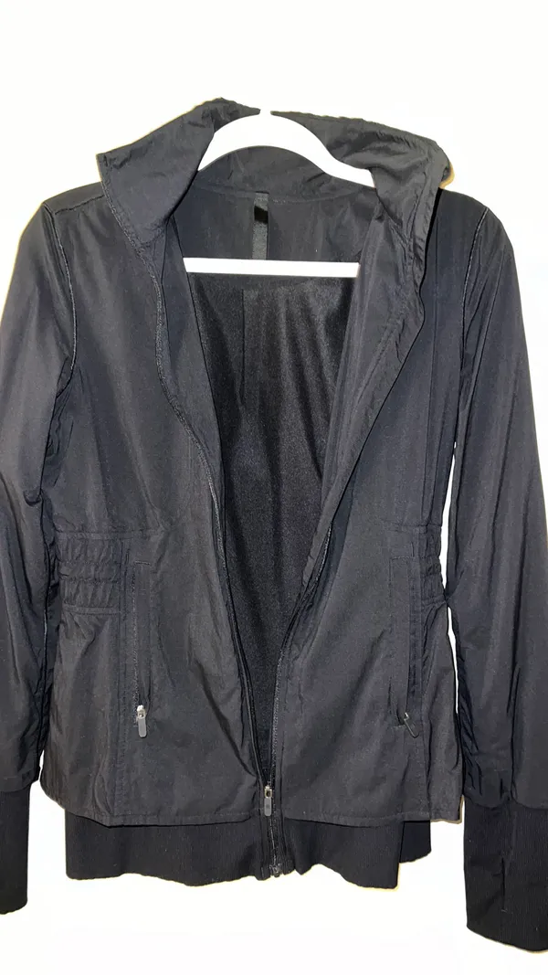Lululemon Jacket - Image 4