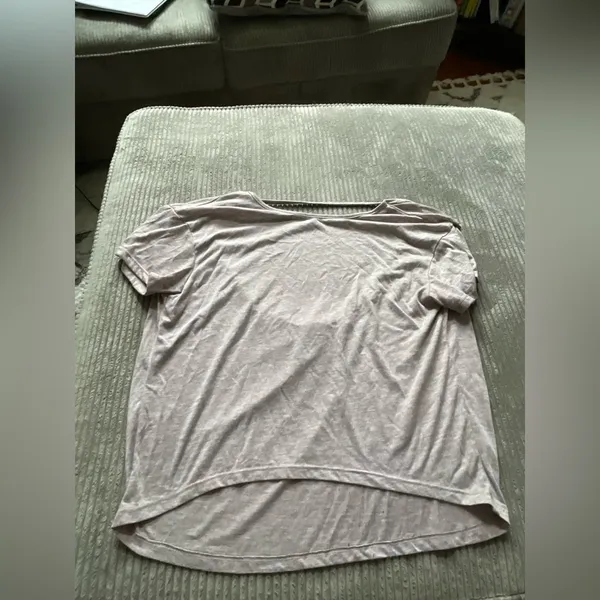 Piece Apparel Open Back Scoop‎ T Shirt Medium - Image 3