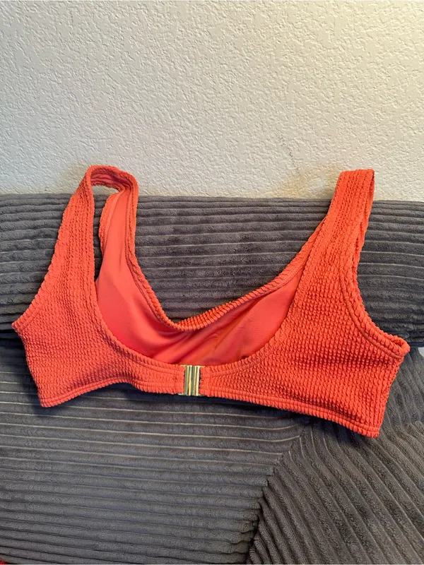 Zyia‎ Textured Coral Scoop Swim Top - Image 3