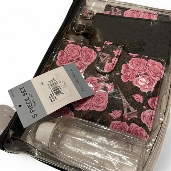 NWT Paris Eiffel Tower Passport Case & Luggage Tag Set - Image 2