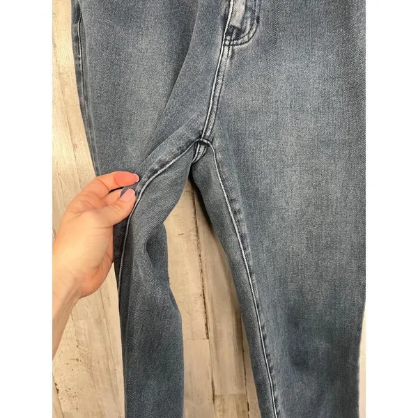 Pacsun Blue High-waisted Frayed Hem Classic Mom Jeans Size 28 100% Cotton - Image 4