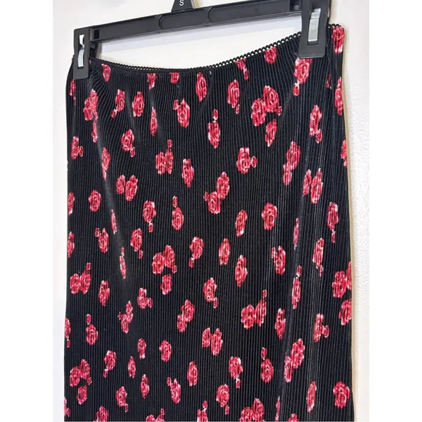 Black Midi Skirt with Red and Pink Floral Print Size Medium - Image 4