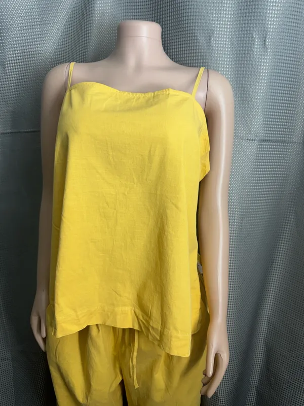 New size 2XL two piece set Yellow - Image 2
