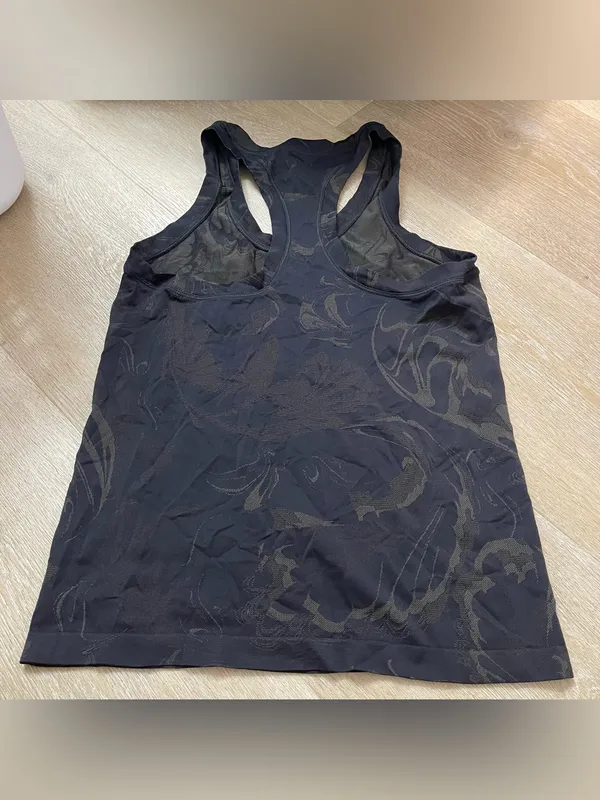 Women's Athleta Tank Top - Image 3