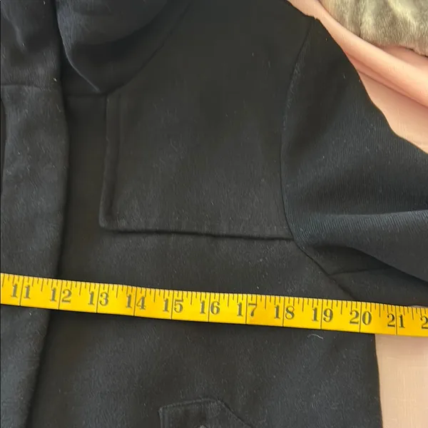 Zara Women's Black Utility Jacket with Gold Accents - Image 4