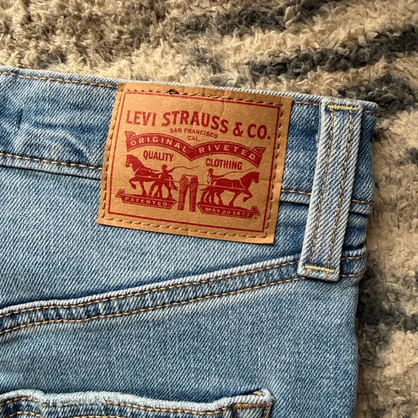 Levis ribcage straight ankle - Image 9