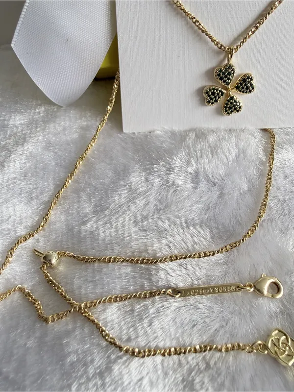 💫🍀 Kendra Scott Clover Gold Short Pendant Necklace Green - Image 3