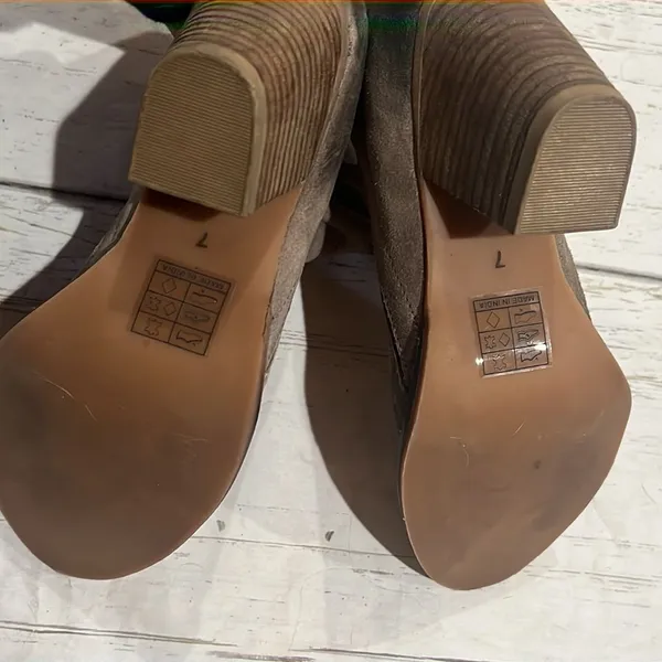 Jeffrey Campbell taupe booties - Image 6