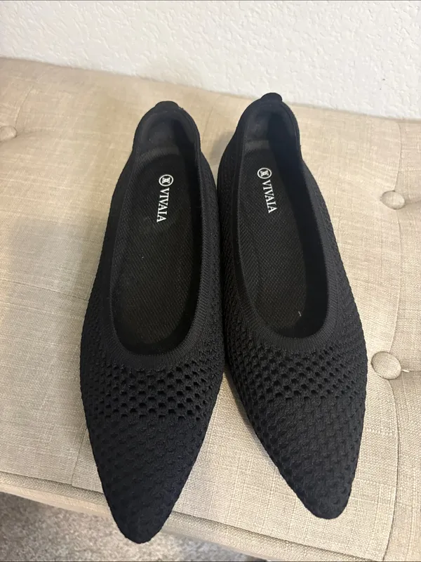 Vivaia 41 Black Knit Pointed Ballet Flats - Image 2