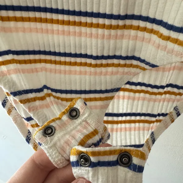 American Eagle Adorable Pastel Striped Bodysuit‎ Short Sleeve - Image 5