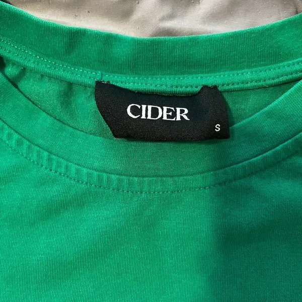 Women's Small Cider Green‎ Crop Top - Image 4