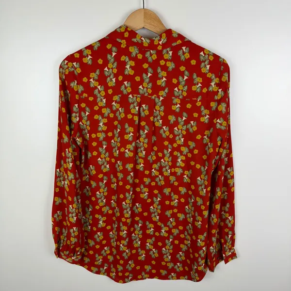Cabi Red Floral Button Down Shirt‎ Small Lightweight Office Modest Career Layers - Image 2