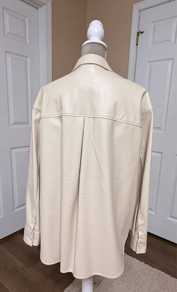 American Eagle oversized ivory color Faux Leather Shacket Size Large - Image 5