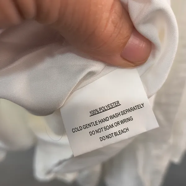 Elegant White Dress Size 10 - Image 7