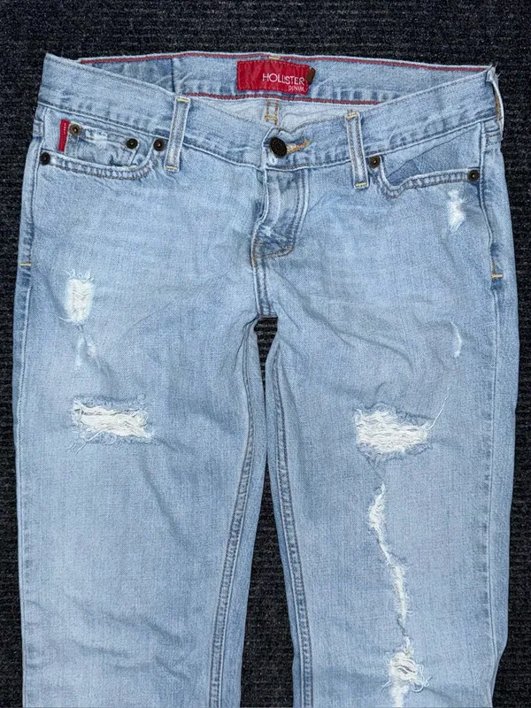 VTG Y2K Hollister Jeans Sz 5 / 29 LONG Light Wash Low Rise Distressed Flare Surf - Image 3