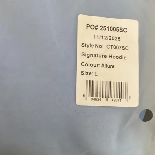 NWT COMFRT SIGNTURE HOODIE Allure blue - Image 2