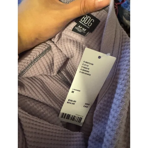 BDG Urban outfitters size medium purple waffle knit long sleeve crop top v-neck - Image 6