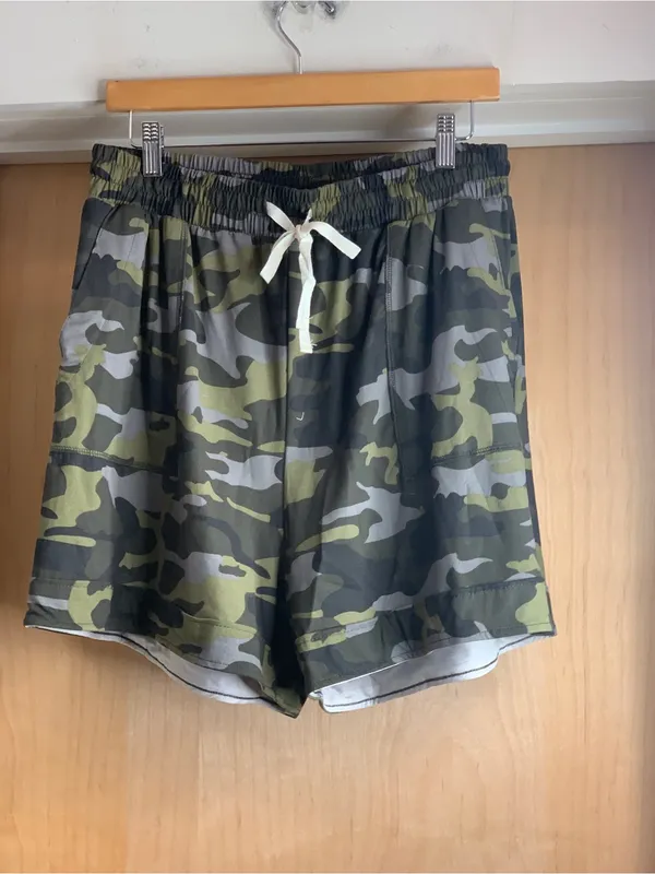 Zenana Outfitters Olive Camo Drawstring Shorts - Size- X-Large Soft Tom-boy - Image 3
