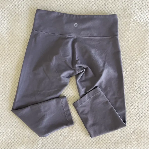 Lululemon Purple Align High-Rise Crop Leggings - Image 4