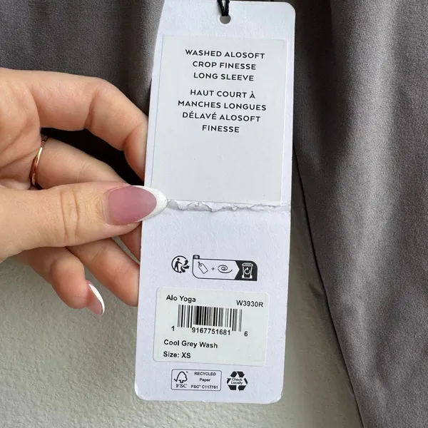 NWT Alo Washed AloSoft Crop Finesse Long Sleeve Cool Grey Crop Size XS - Image 3