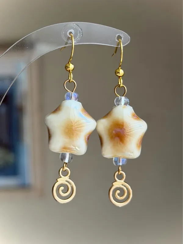 Handmade ceramic chunky star boho fairy y2k earrings⭐️💚 - Image 2