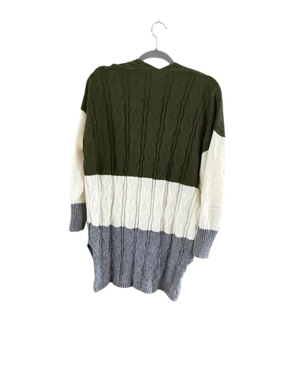 V-Neck Cable Knit Colorblock Sweater in Olive, Cream & Gray - Image 3