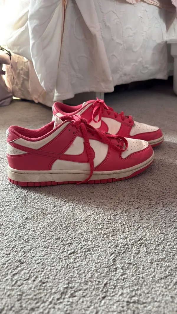 Nike Hot pink dunks - Image 2
