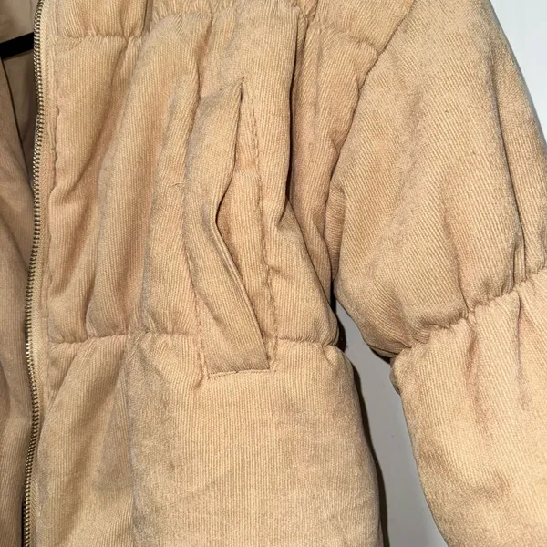 Pretty Little Thingcropped puffer jacket - Image 4
