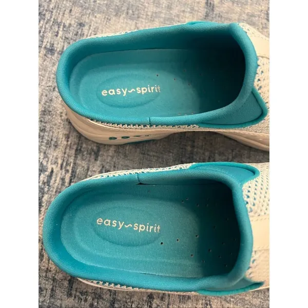 NIB Easy Spirit White Blue Traveltime 425 Athletic Clogs Women's 7 Wide - Image 7