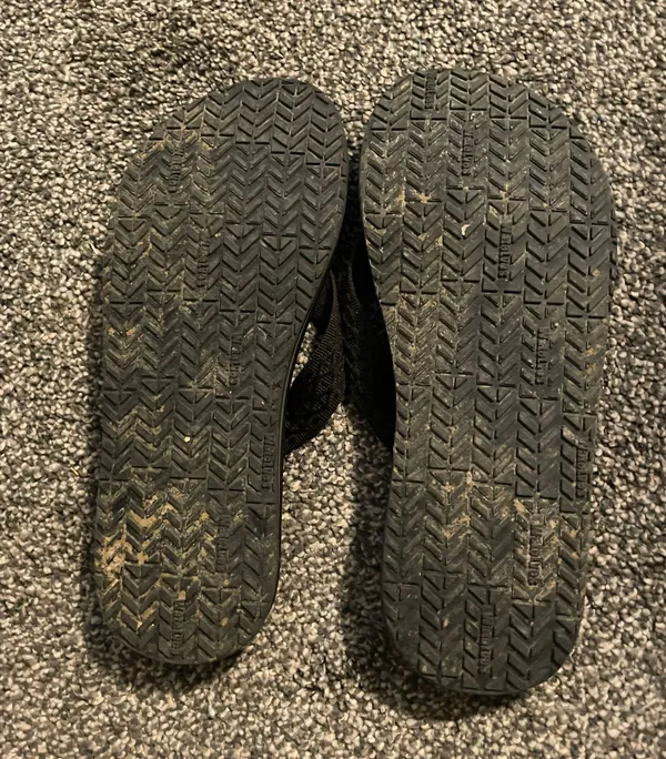 Watelves Flip Flops Size 7 - Image 2