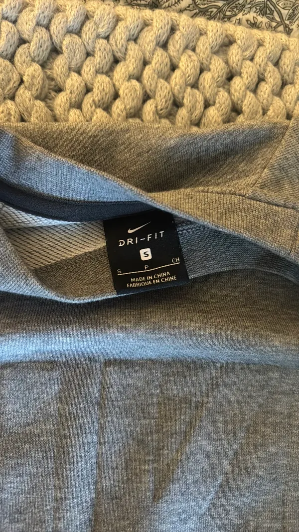 Nike Sweatshirt Crewneck Cropped - Image 6