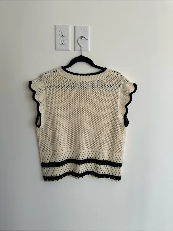Gilli Cream Crochet Knit Top with Black Trim - Image 5
