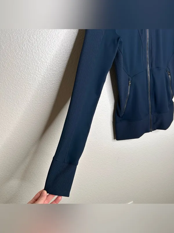 Lululemon Movement To Movement Jacket Nocturnal Teal 4 - Image 6