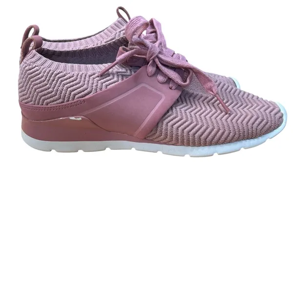 UGG Women’s Willows Mauve Lightweight Sneakers - Size 6.5 - Image 6