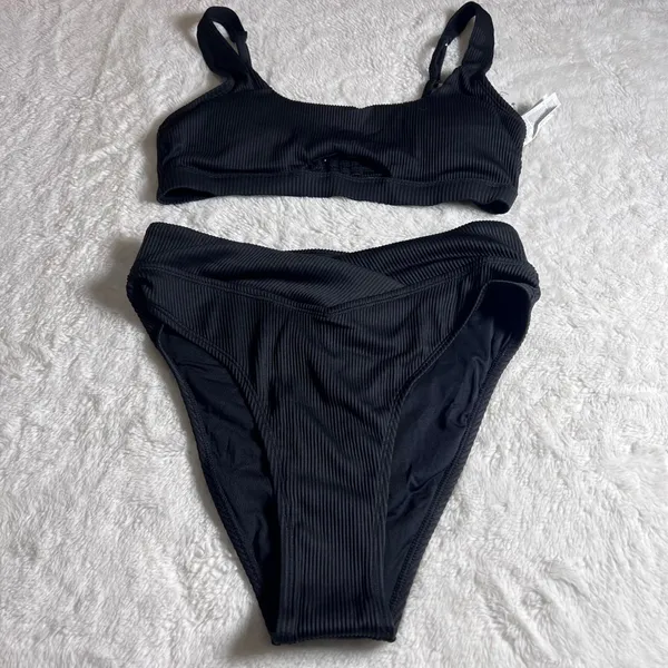 Cupshe Black Ribbed High Waisted‎ Bikini Set Keyhole Top Crossover Bottom Medium - Image 3