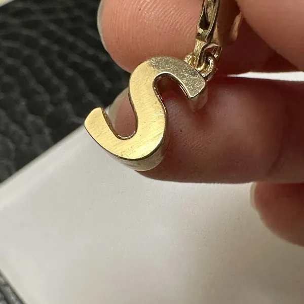 Vera Bradley Signed Costume Jewelry Charm - Letter / Initial S - Image 10