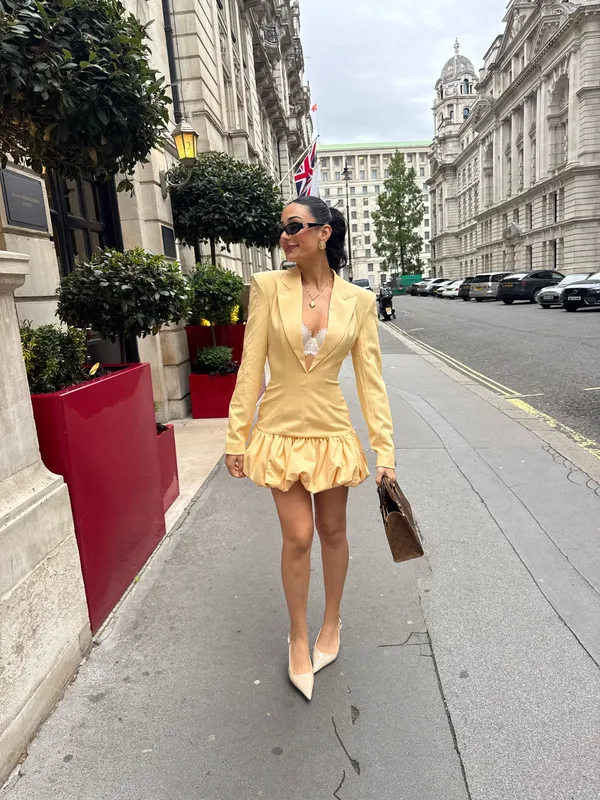 Pretty Little Thing Yellow Tailored Dress - Image 3