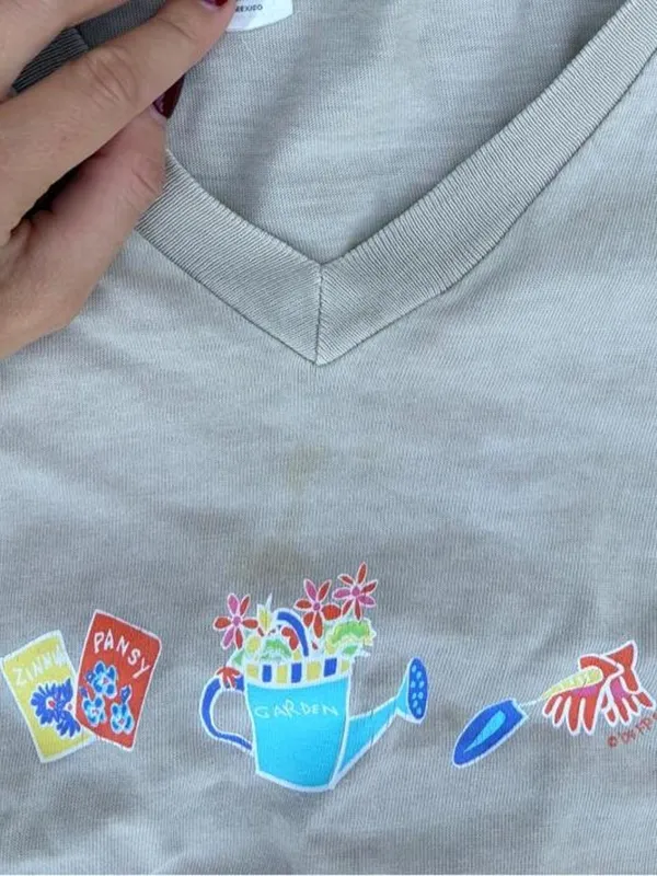 Vtg 90s fresh produce gray cotton t-shirt w/ watering can + flowers graphics Sz xl #90s #y2k #comfy #outdoors -small stain on the front - Image 7
