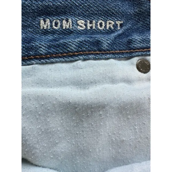 American Eagle 100% Cotton Medium Wash Cuff Mom Denim Jeans Shorts 10 - Image 4