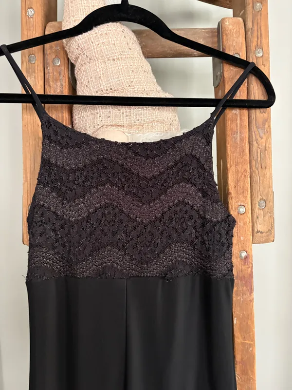 Planet love size medium, black maxi dress with lace top - Image 4