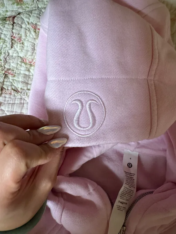 Full-Zip Cropped Scuba Meadow Lululemon Hoodie Pink - Image 4