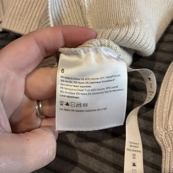 Lululemon Beige Reversible Crossover Sweater Knit Ribbed Cashmere Blend Size 6 - Image 5
