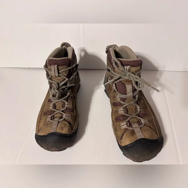 KEEN outdoor brown hiking boots size 8.5 - Image 4