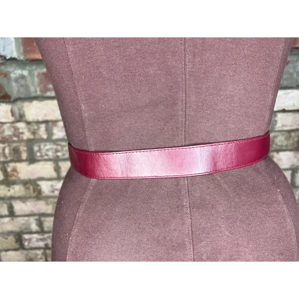 belt oval rippled buckle maroon burgundy wine silver vintage - Image 10