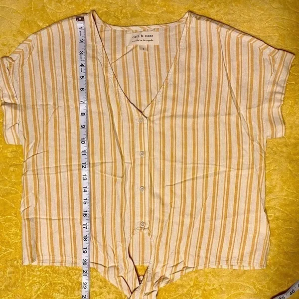 Anthropologie Cloth & Stone Yellow Striped Front Tie Crop Top Shirt - Image 11